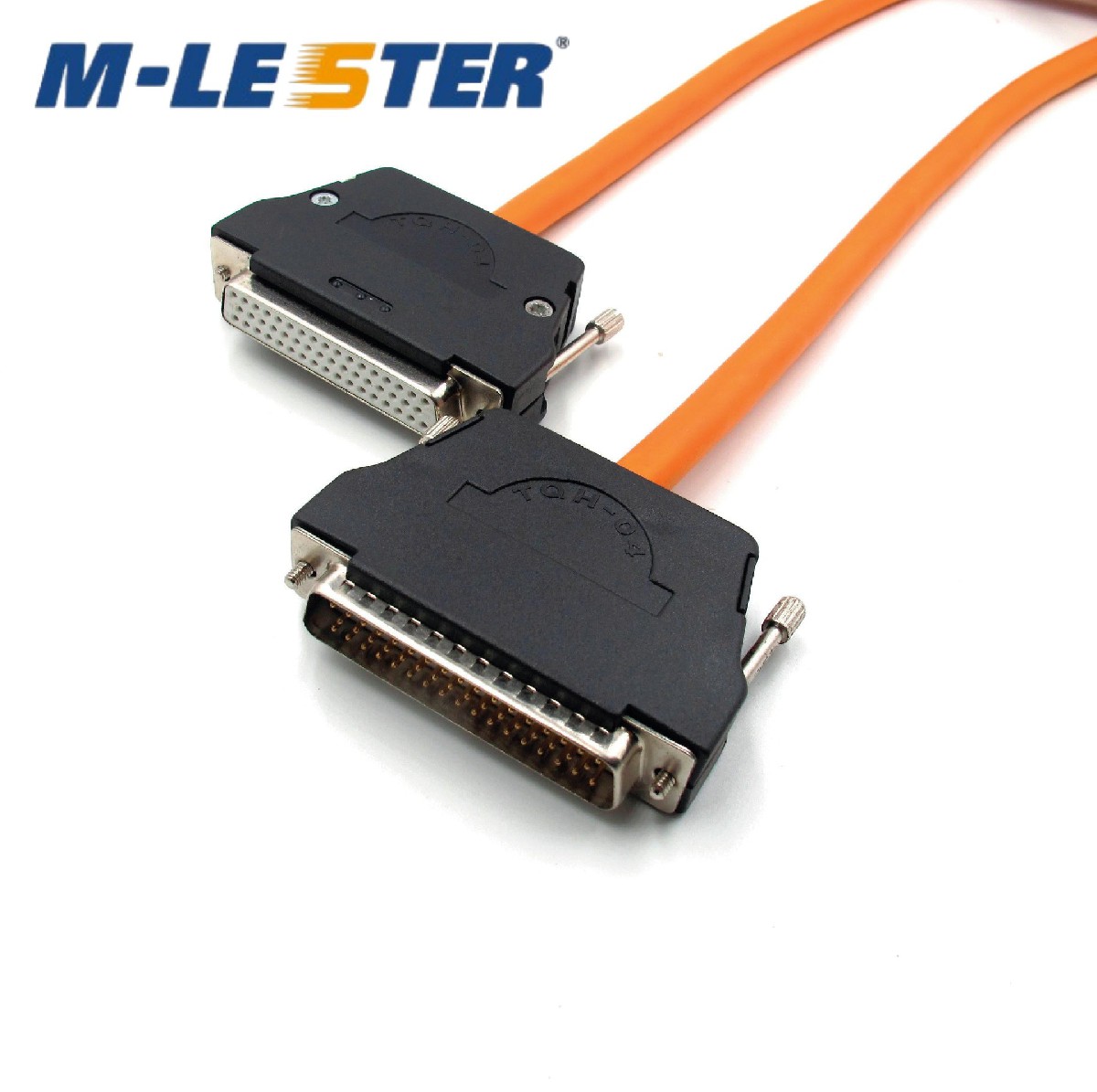 DB50针转孔（三排）双绞双屏蔽连接线ABS塑壳黑色装配螺丝式