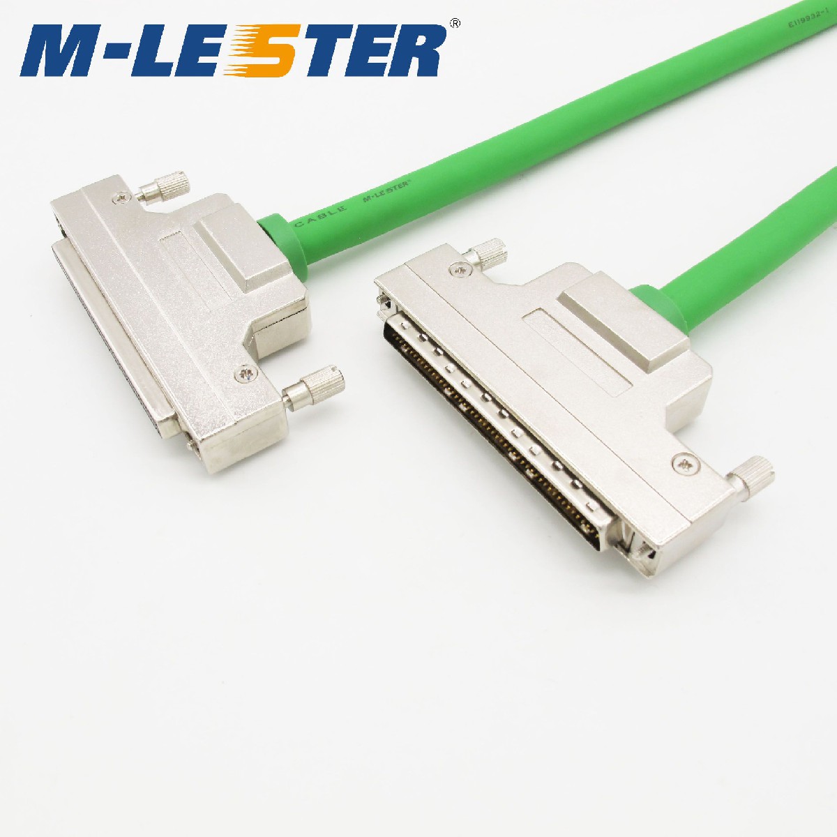 SCSI DB100针转DB100孔锌合金铁壳螺丝式